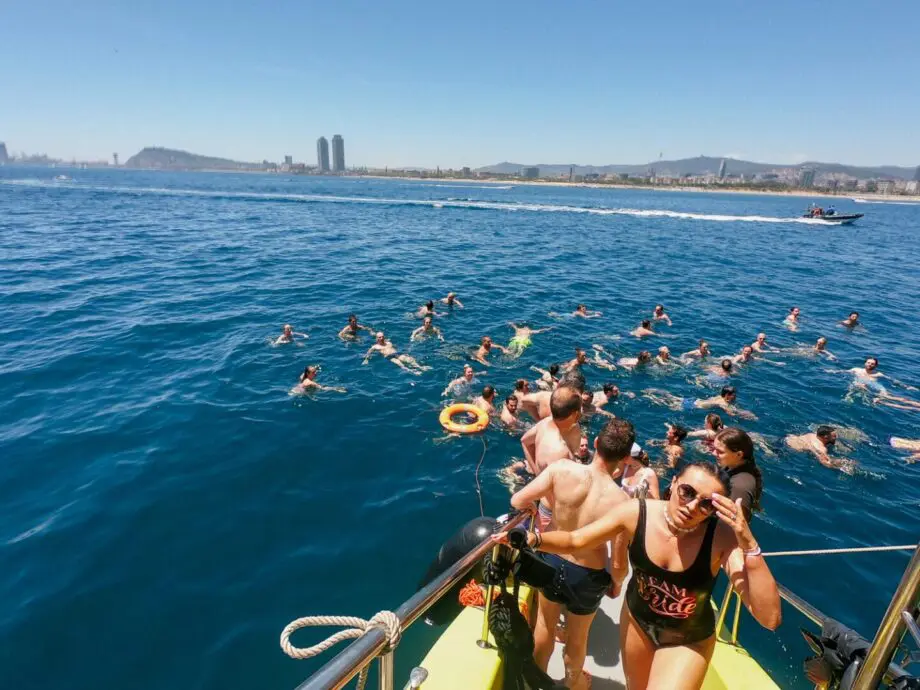 Barcelona Boat Party Photos & Gallery